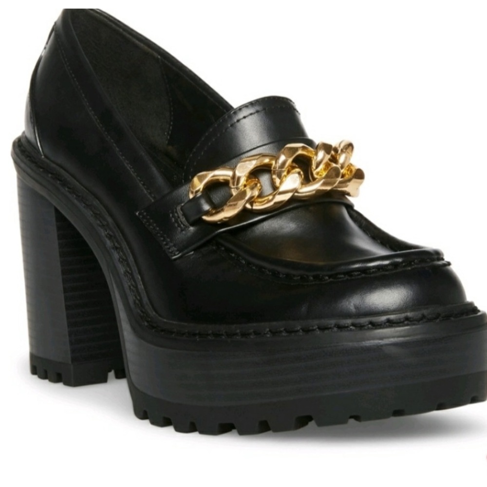 Madden Girl Kassidy heeled chain platform loafers.